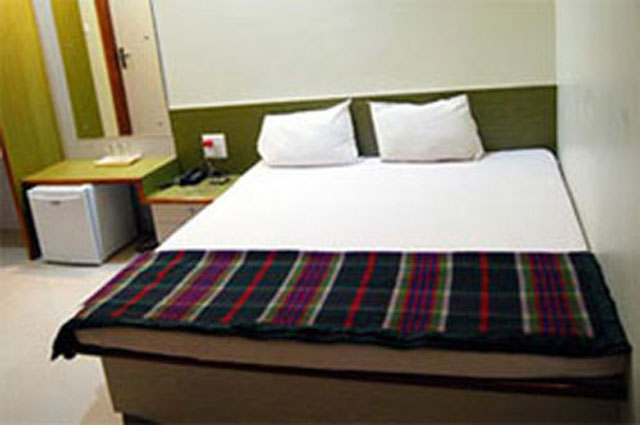 HOTEL MANIPRABHA-Standard Ac